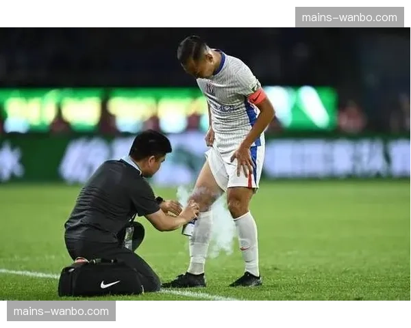 拉唐客串前腰位置 申花因伤病被迫进行战术调整