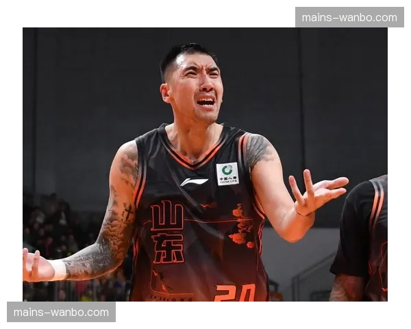 邱彪需调整陶汉林防守策略，山东内线轮换面临护筐压力。